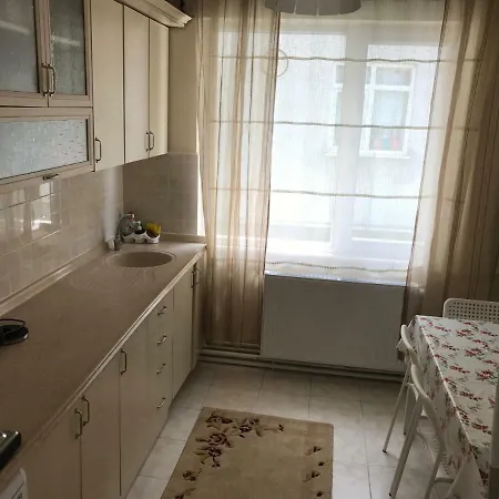 Ozgur Konuk Evi * Sapanca