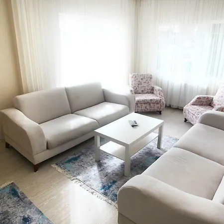 Ozgur Konuk Evi *